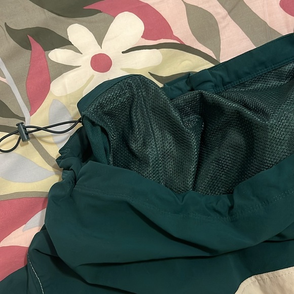 Old Navy Active Breathe On Quarter Zip Lightweight Hoodie - Picture 4 of 6